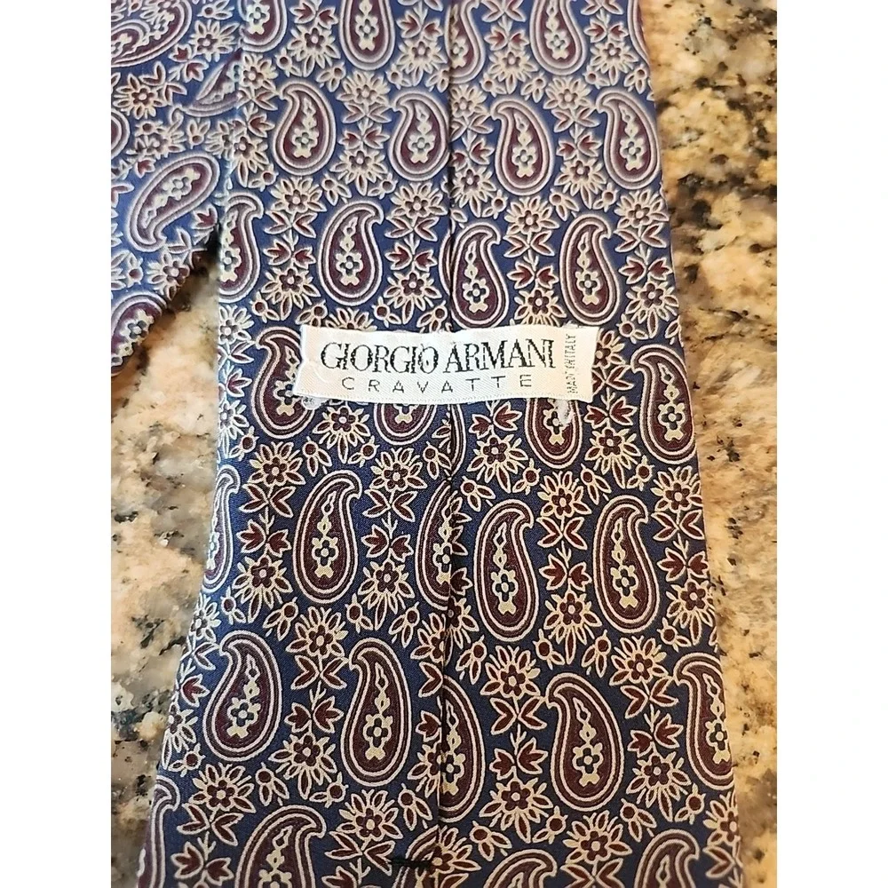 GIORGIO ARMANI Cravatte Vintage Silk Necktie ITALY Designer PAISLEY‎ Navy Blue